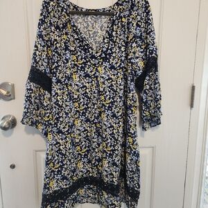 Crown & Ivy Floral V-Neck Dress in Blue and Yellow